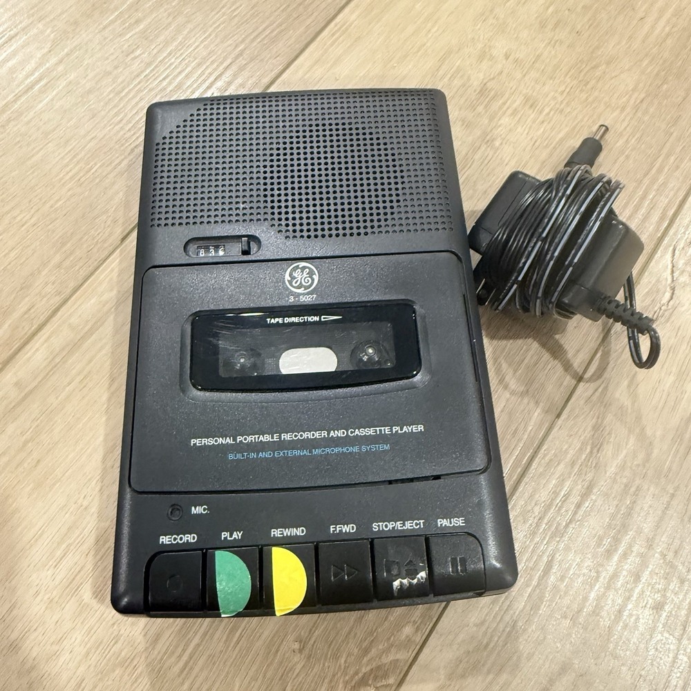 GE 3-5027A Portable Cassette Recorder Player Black w/ AC Adapter Retro 90s